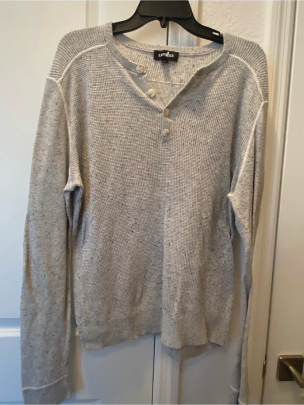 Express Men's Light Heather Gray V-Neck Henley Sweater
